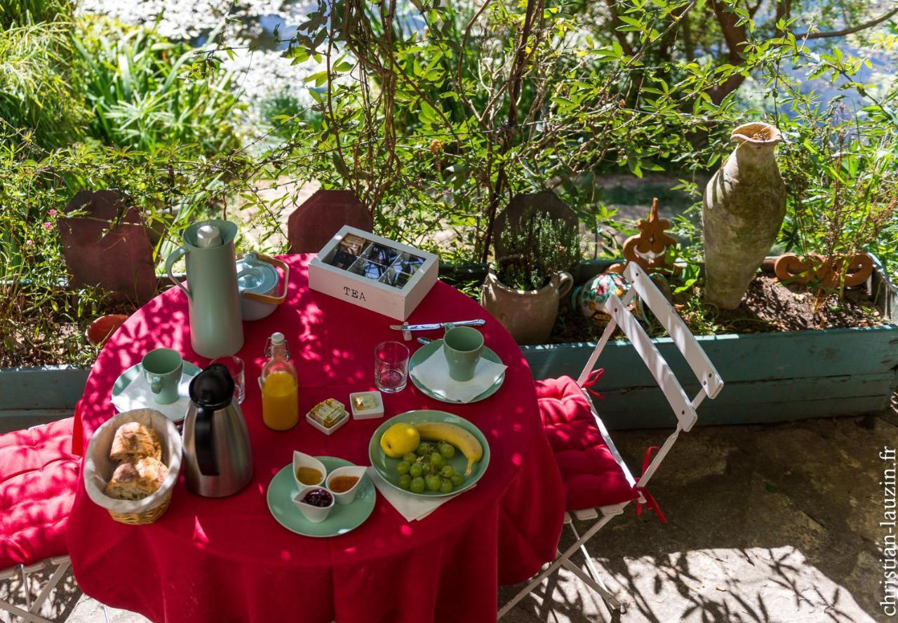 Marie Colline a la Campagne Bed and Breakfast Saint-Antonin Esterno foto